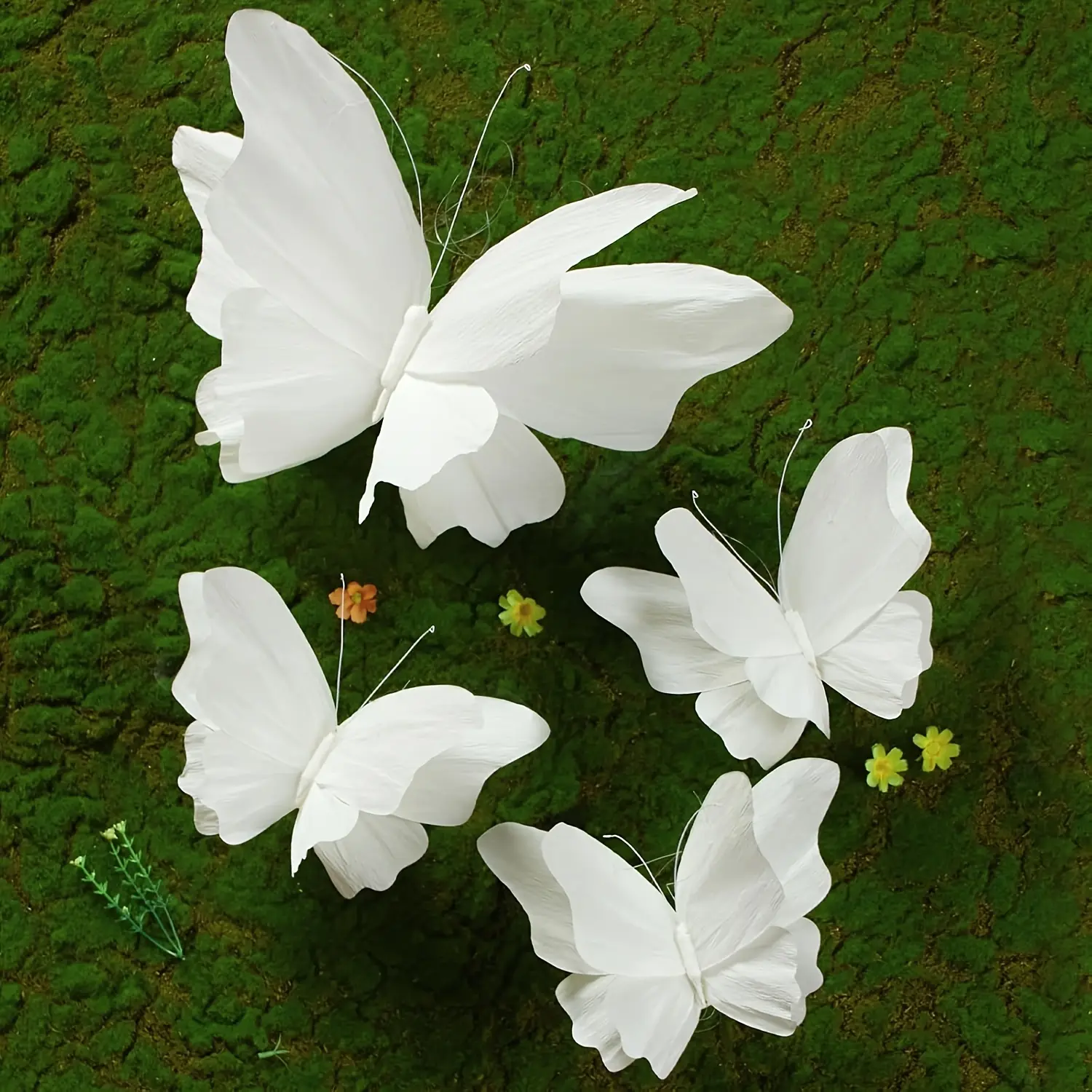 4pcs Large Butterfly Party Decoration Set, 3D White Paper Butterflies, Suitable for Wedding Decoration, Hanging Butterfly Paper Flowers, And Wall Decoration. The Hanging Butterfly Design Is Exquisite, Adding Elegance to The Environment
