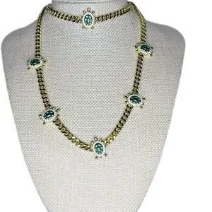 Set turtle chain and bracelet