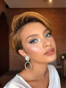 Ombre Colored Honey Blonde Glueless Hair Wigs 13X4 Lace Front Bob Wig Human Hair For Women