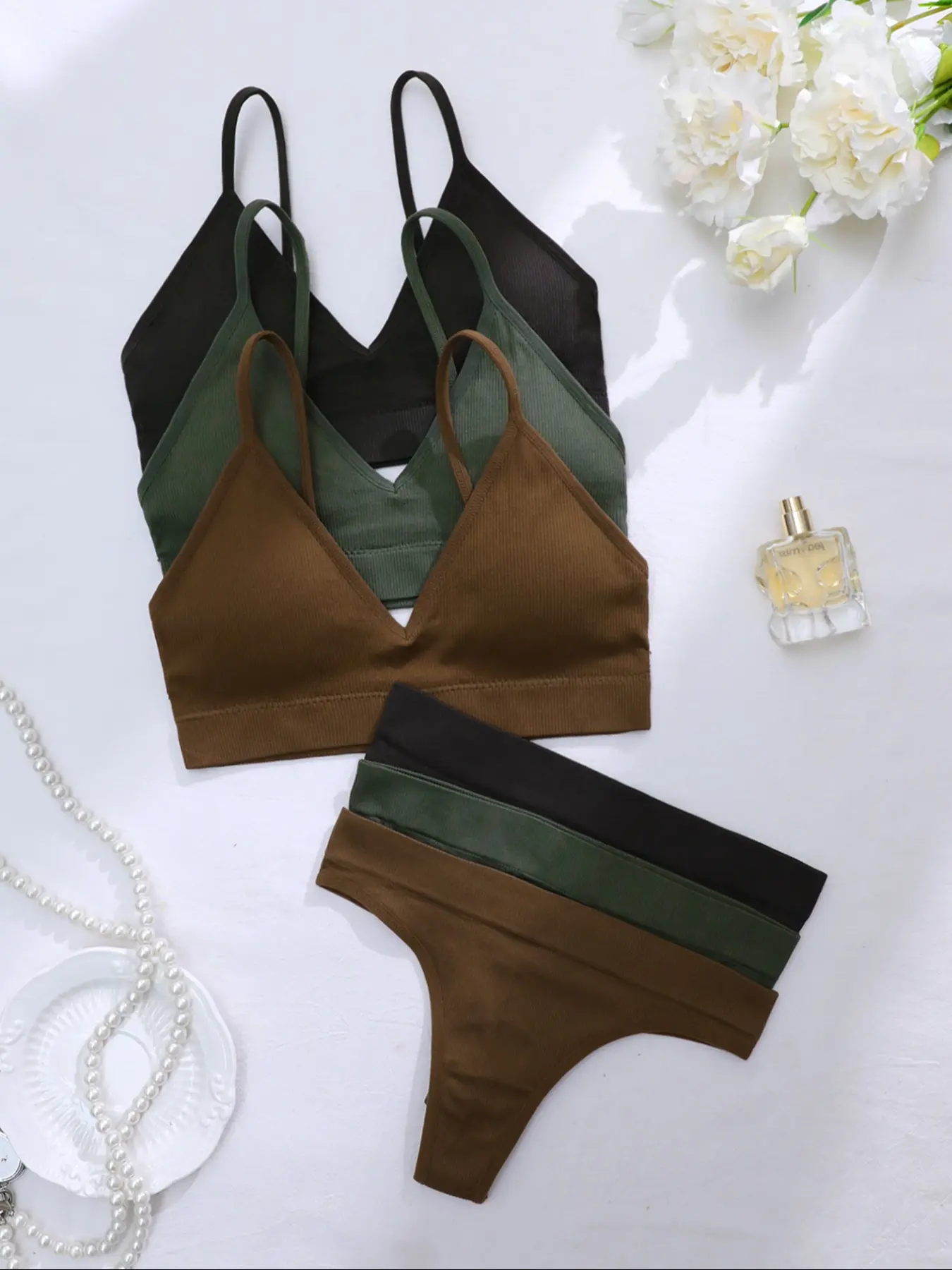 Comfortable No Underwire Triangle Bra Set for Women, 3 Pack Medium Fit Basic Wireless Bras, All Seasons Wear, Underwear, Ladies Lingerie Collection
