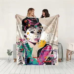 1 piece Audrey Hepburn classic image with modern color art themed flannel blanket - Microfiber fluffy flannel sofa blanket, suitable for beds and sofas, modern design, all-season multi-purpose use, digitally printed pattern, 100% polyester
