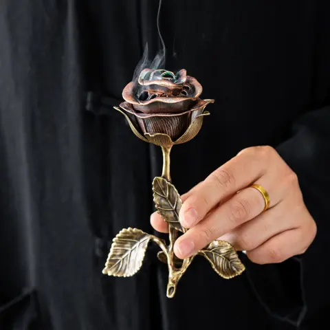 1 pc Rose-Scented Incense Burner, Incense Holder, Feng Shui Decorative Item for Meditation, Yoga and Home Fragrance, Desktop Ornament and Valentine's Day Gift
