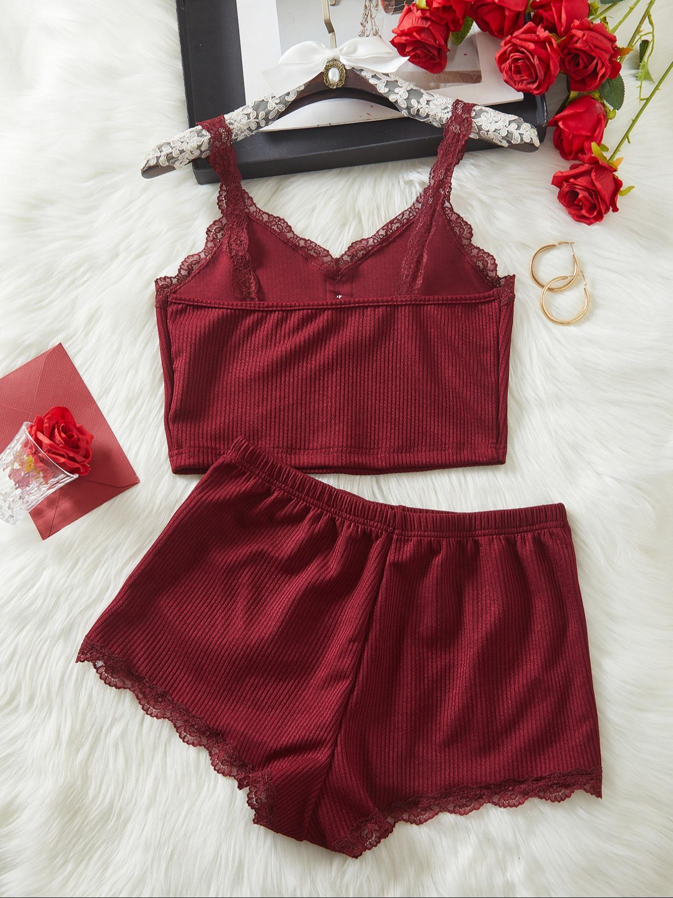 Women's Solid Ribbed Crop Top & Lace Trim Shorts Pyjama Set, Casual Comfy Strap Camisole & Shorts PJ Set, Ladies Sleepwear for All Seasons
