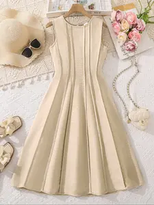 Girls' Round Neck Sleeveless Ruched Fitted Dress, Simple Comfortable Style for Daily Wear, Perfect for and Vacations