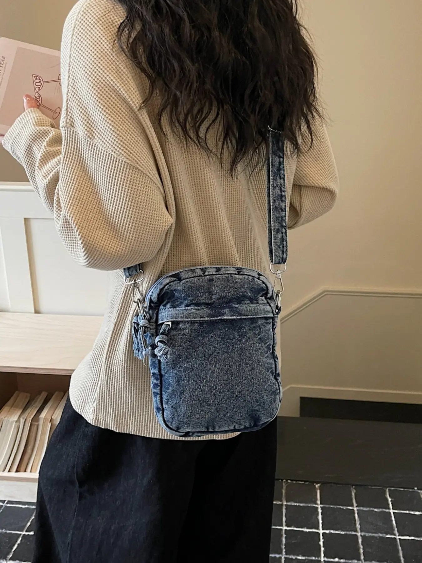 New Vintage Washed Denim Crossbody Phone Purse, Korean Style Mini Phone Bag, Lightweight and Versatile Streetwear Accessory