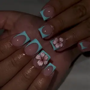 24pcs Medium-Length Press-On Nails, Tiffany Blue French Tip, Nude Base, Reusable, Multiple Sizes, Nail Design, Includes Jelly Glue and Nail File, Fake Nail