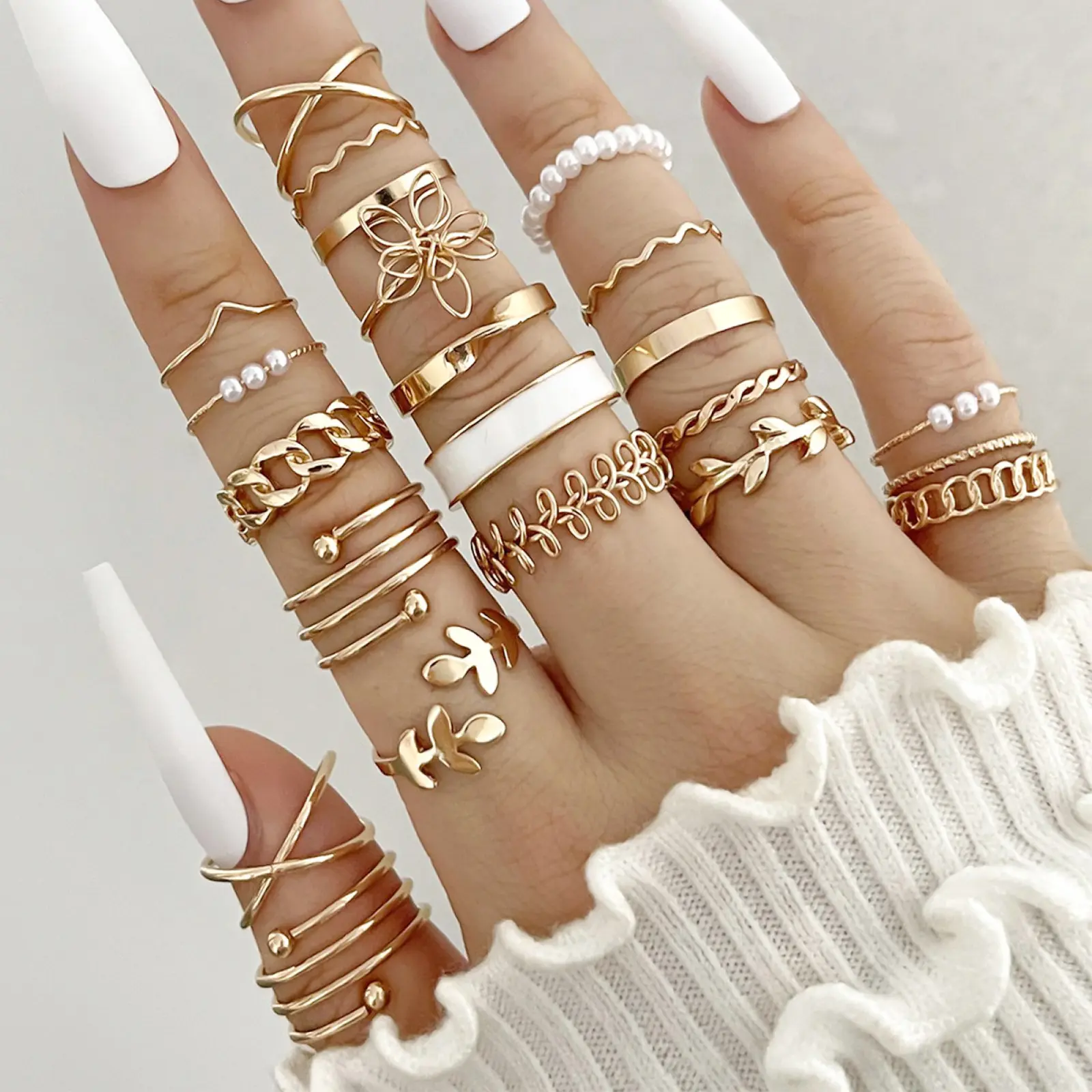 22 Pcs Gold Hollow Statement Ring Set for Women, Boho Vintage Hollow & Twisted Designs,Statement Multi Ring, Stunning Ring Set