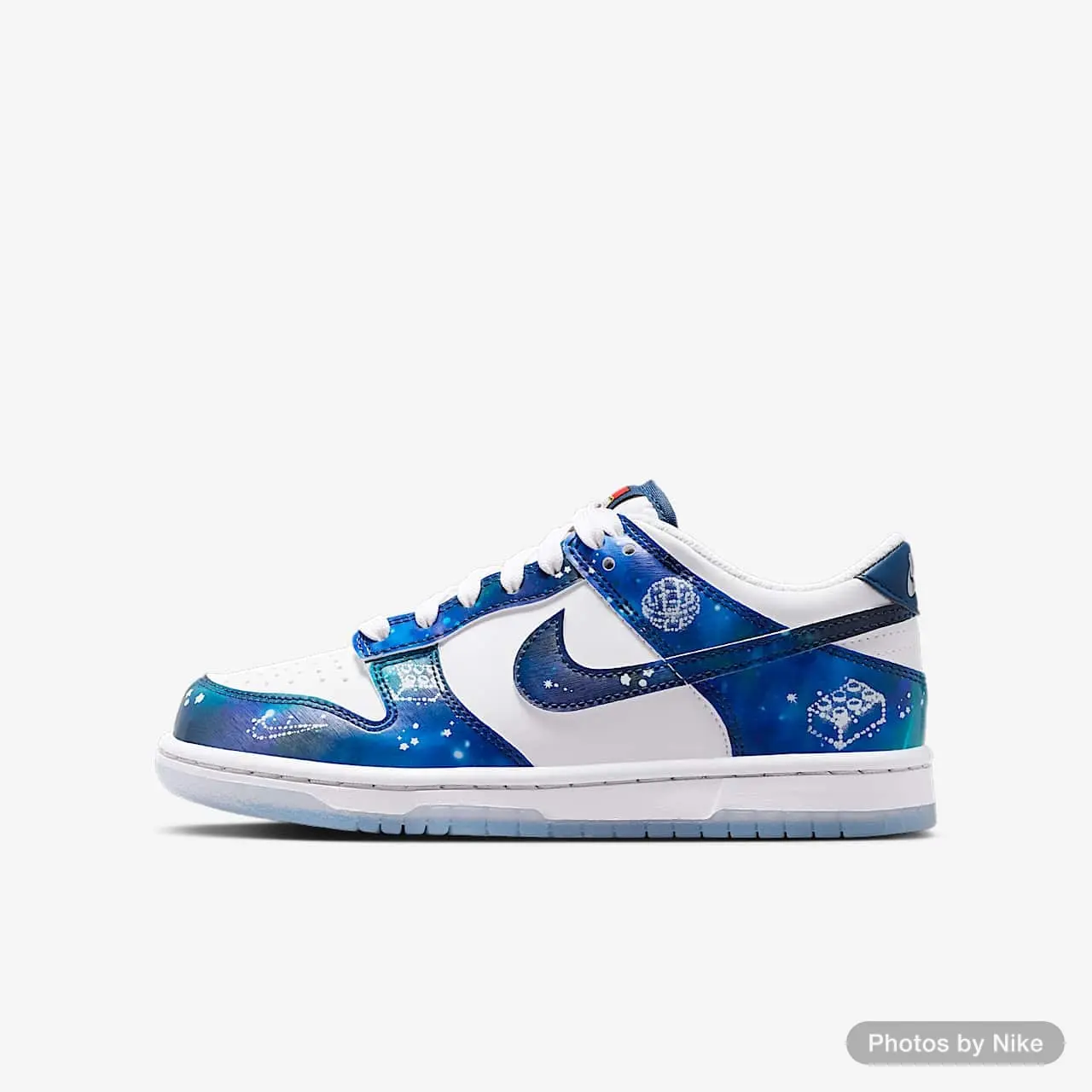 Nike Dunk Low x LEGO® Collection IM1448-100 White / Brave Blue / Metallic Platinum / Multi-Color Kids' Sneakers Low-Top Lace-Up Shoes Cushioned Casual Athletic Footwear Classic Basketball-Inspired Style for School – Sizes 4Y/5.5W 5Y/6.5W 5.5Y/7W 6Y/7.5W