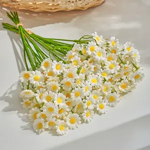 30PCS Decorative Artificial Daisy Silk Chamomile Stems, Mini Realistic Wildflower Bouquet for Table Centerpieces, Wedding Decor, DIY Floral Arrangements