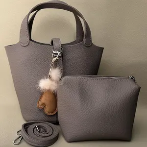 Premium Sense Niche Design Bag Women's Commuting Popular Single Shoulder Oblique Span Bag Versatile Child & Mother Portable Bucket Bag with Keychain