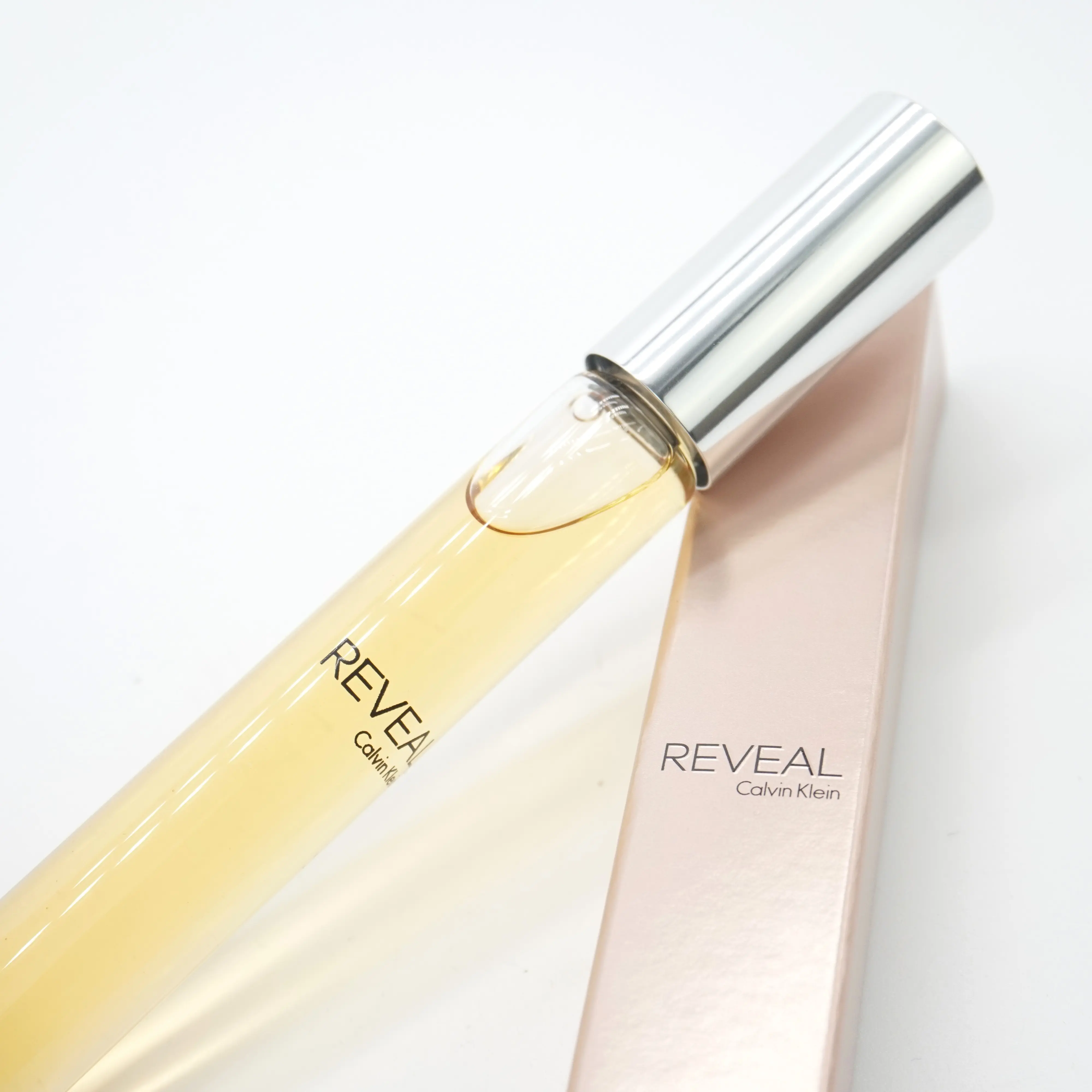 Calvin Klein - Reveal Eau de Parfum (10ml) Calvin Klein - Reveal Eau de Parfum (10ml)