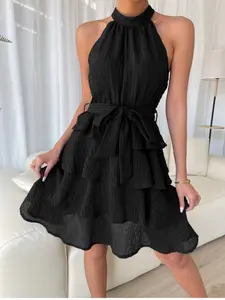 New Spring Summer European Style Women's Dress, Patchwork Sleeveless Ruffle Design, Casual Daily Wear, Trendy Fashion for Ladies,Halter Neck Tiered Mini,Textured Ruffle Party Dress,Sleeveless Backless Vacation Outfit,Tie Waist Flowy Sun Dress