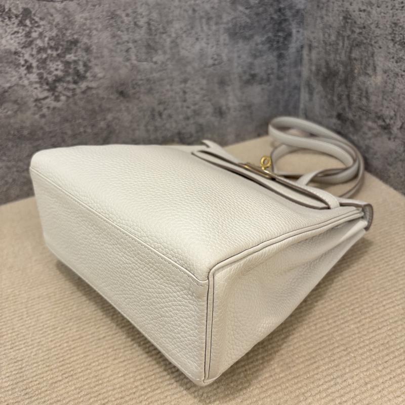 Pre-owned HERMÈS Leather Backpacks Hermes Kelly Ado Taurillon Clemence 10 Craie (1029m0)