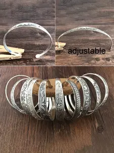 10 Pcs Vintage Ethnic Tibetan Miao Silver Color Bracelet Set, Women's Retro Carved Open Design Bangle Collection, Fashion Jewelry Accessories