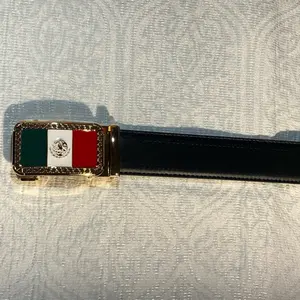 Belt Mexico Logo Fit to Size 42 with Mexican Flag Design and Decorative Buckle