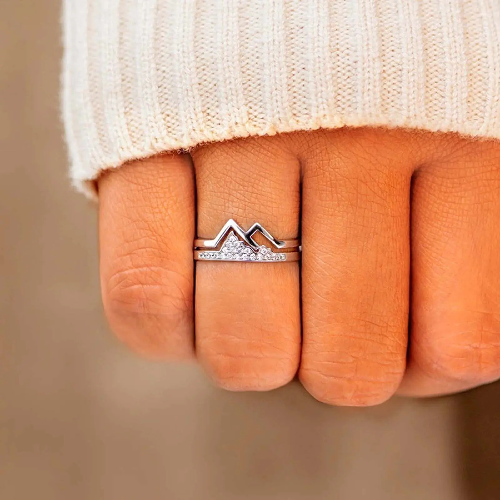 Double Layer Zircon Mountain Ring for Couples – Personalized Everyday Jewelry for Men & Women, Meaningful Gift for Anniversary or Inspiration