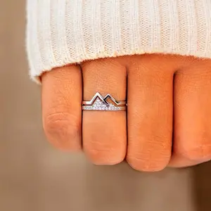 Double Layer Zircon Mountain Ring for Couples – Personalized Everyday Jewelry for Men & Women, Meaningful Gift for Anniversary or Inspiration