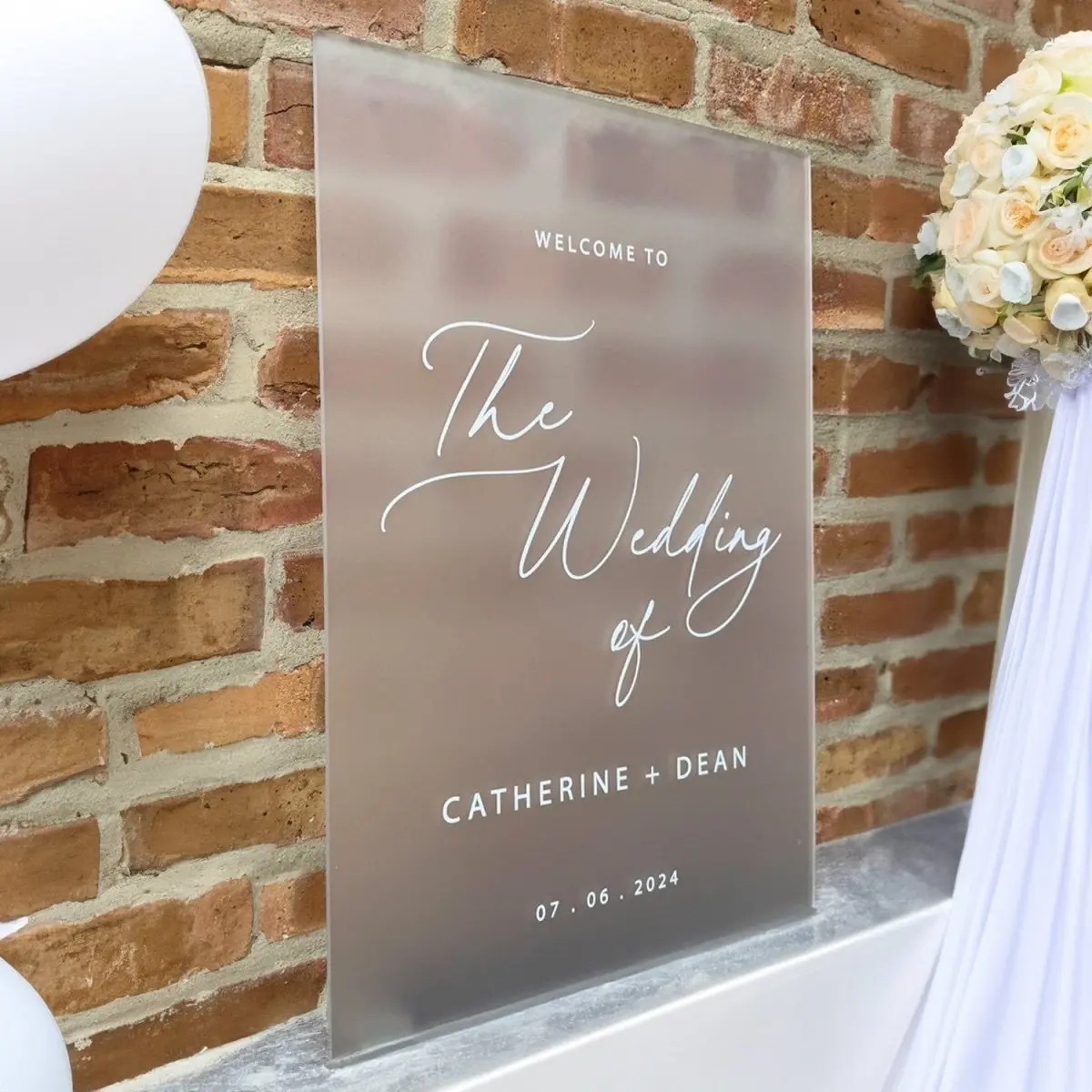 Frosted Acrylic Wedding Welcome Sign — Personalized Arch Shape