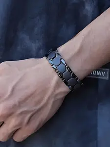 1pc Men's Boho Magnetic Alloy Bracelet, Waterproof Non-Fading Link Style Jewelry, Ideal Gift for Men, Fashionable Daily Wear Accessory