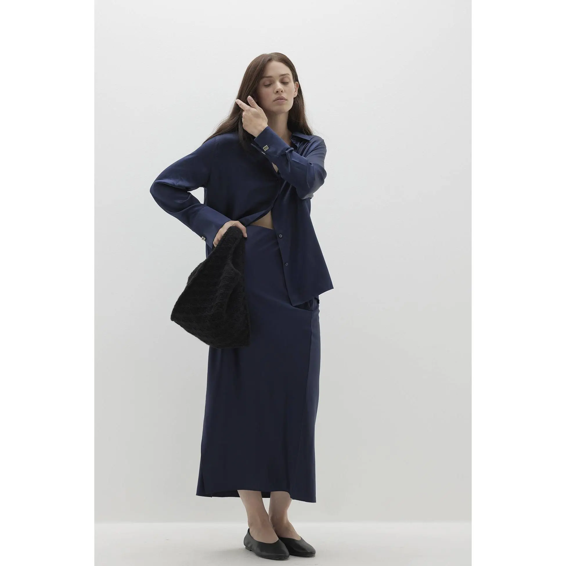 TABITHA CASHMERE TOTE BAG