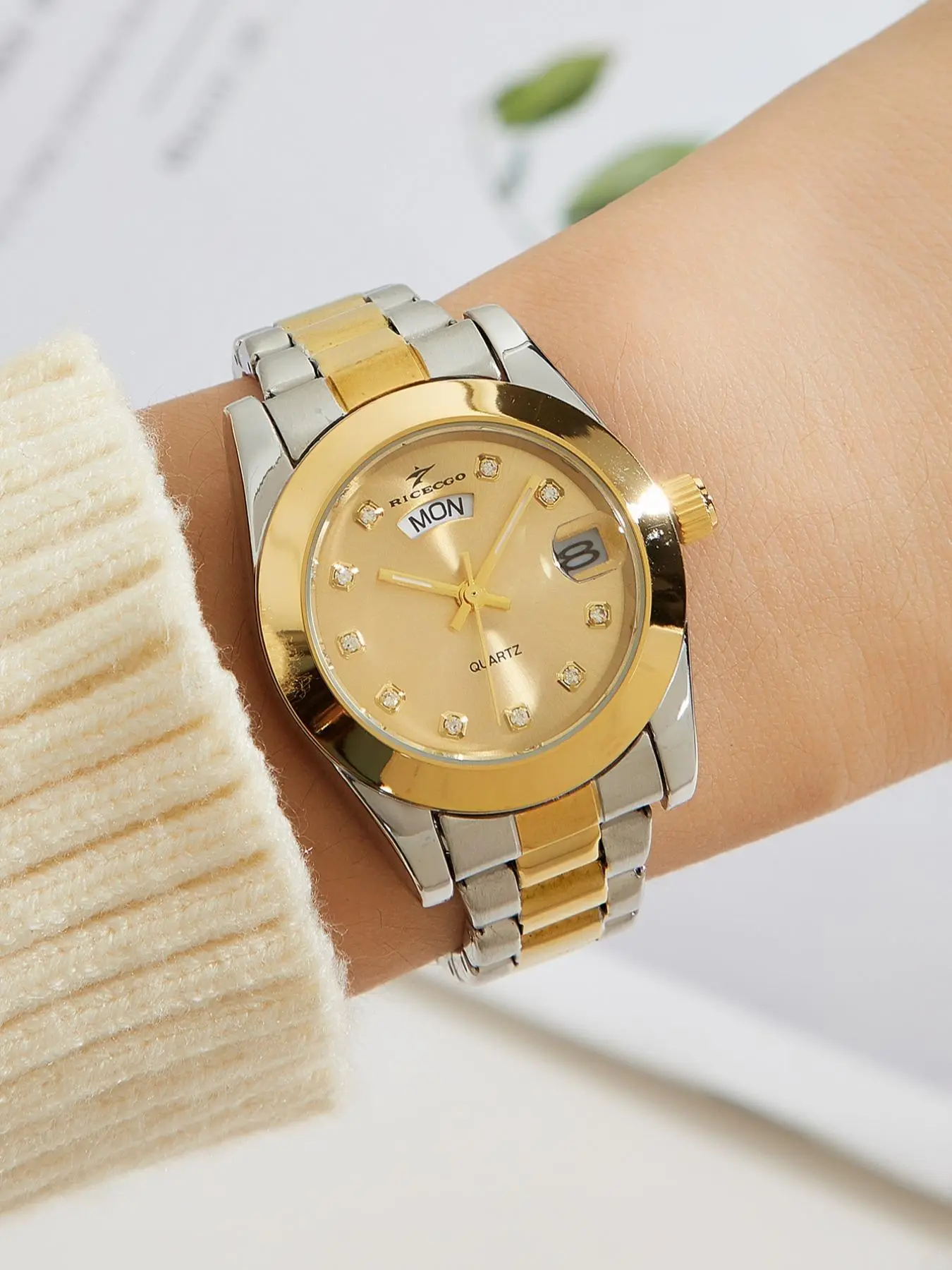 Ladies' Elegant and Fashionable Round Dial Quartz Watch, Classic Quartz Watch, Fashion Watches, Trendy Jewelry Accessory, Suitable As Birthday Gift, Graduation Season Gift, with Box
