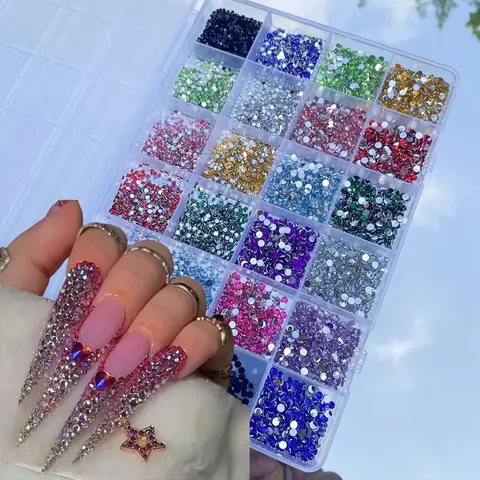 Colorful Rhinestone Nail Art Kit, 7000pcs/bag Glitter Rhinestone & Tweezers, DIY Nail Art Decoration Glitter Decorative Nails for Women & Girls, Nail Art Set, Shining Rhinestone, Nail Art Products