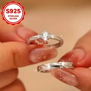 A Pair of Love at First Sight Rings Made of S925 Pure Silver, Featuring a Easy And Elegant Design with Simulated Diamonds, Perfect As a Valentine'S Day Gift. These Unique Rings Are Suitable for Daily Wear, Parties