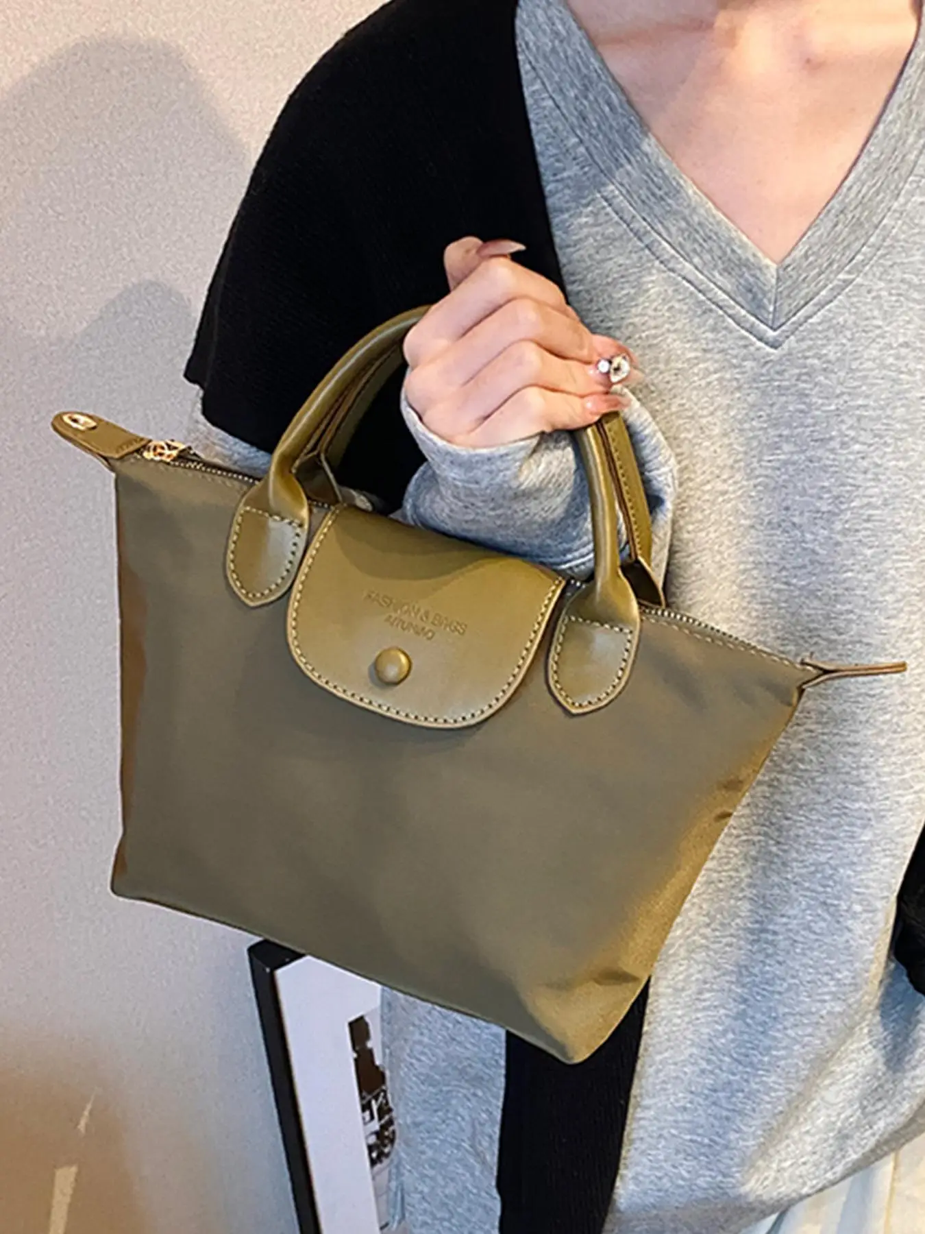 Women's Solid Color Shoulder Bag, Fashionable Crossbody Bag for Daily Used, Casual Trendy Versatile High-quality Daily Commuting Bag