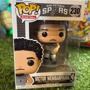 Funko Pop 230 VICTOR WEMBANYANA SA grey uniform