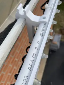 25 pack of Gutter Prop Mounts in White