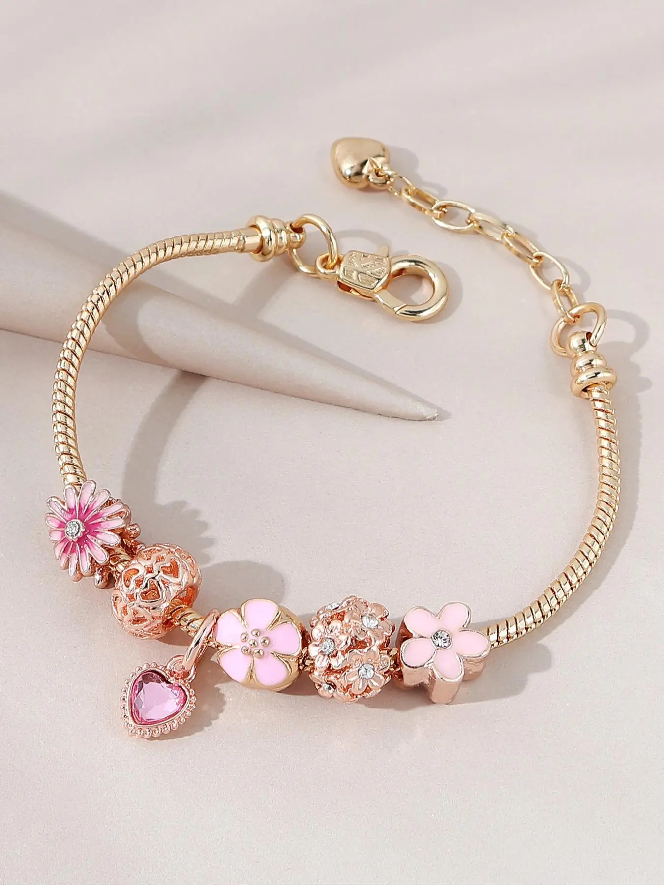 Mother's Day Gift Women's Cute Rhinestones Flower Decorated Link Fashionable, 1 Piece Heart Charm Alloy Jewelry for Women, Classic Fashion Accessories for Heart Charm Bracelet, Trendy Jewelry, Jewelry Gifts