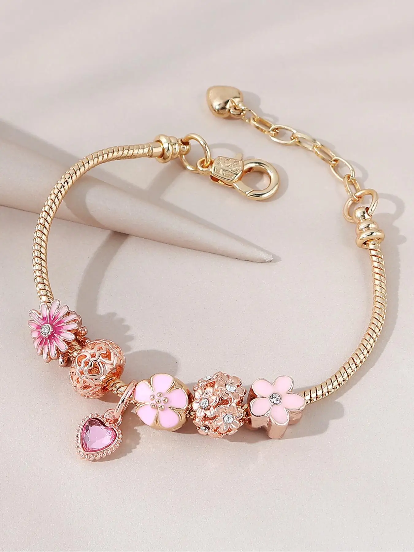 Women's Cute Rhinestones Flower Decorated Link Bracelet, 1 Piece Heart Charm Alloy Jewelry for Women, Classic Fashion Accessories for Daily, Holiday B