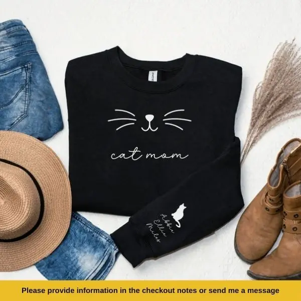 Personalized Feline Mom Sweatshirt, Unique Cat Enthusiast Shirt, Custom Pet Lover Sweater, Cat Mom Holiday Gift, Tailored Kitty Mom Apparel, Cozy Cat Fan