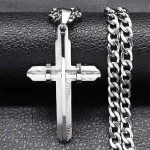 Stainless steel 3D cross necklace, welded cross, perfect for everyday wear and as a gift.