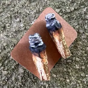 Sweetchibababy Gold leaf blunt stud earrings