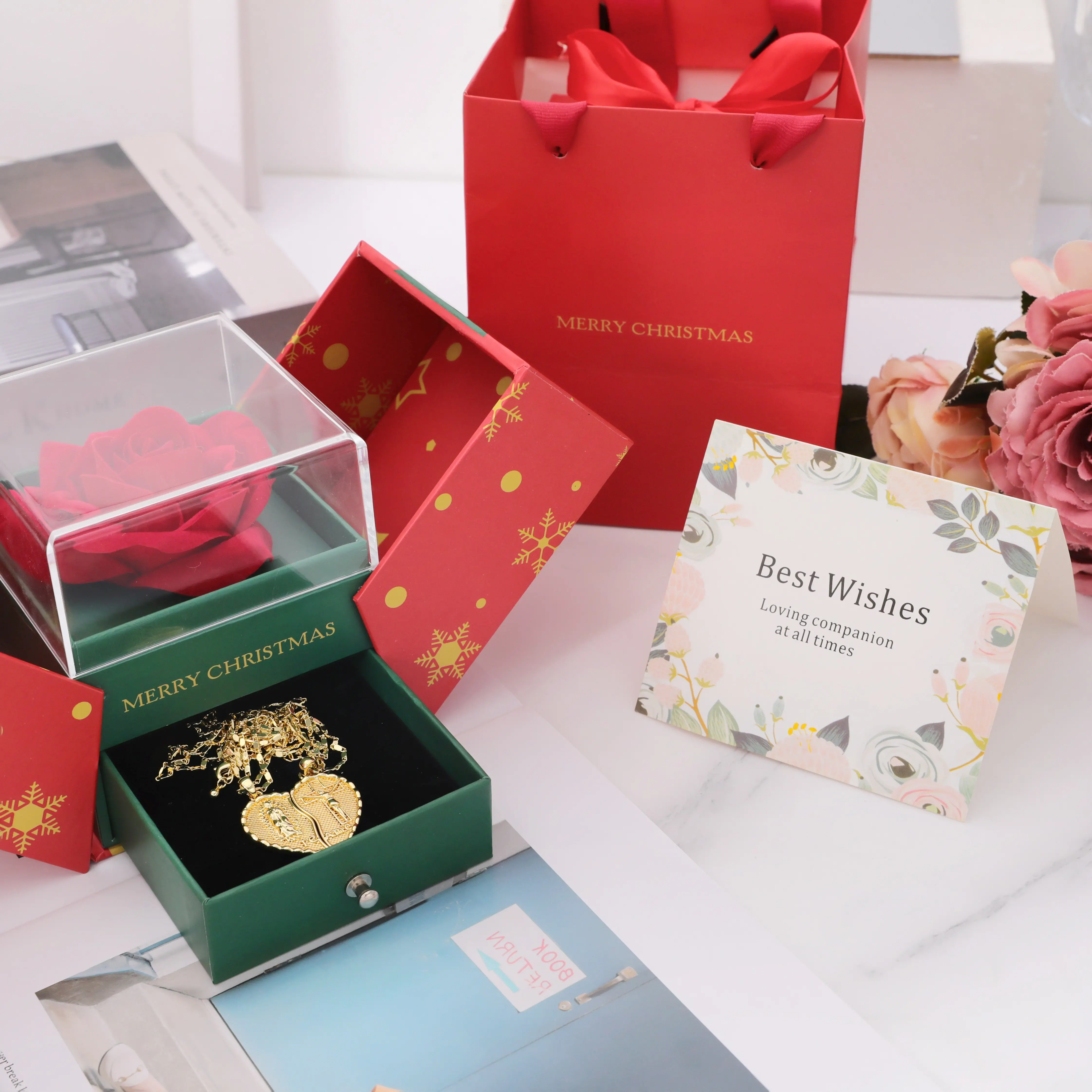 Gold[with Christmas gift box]