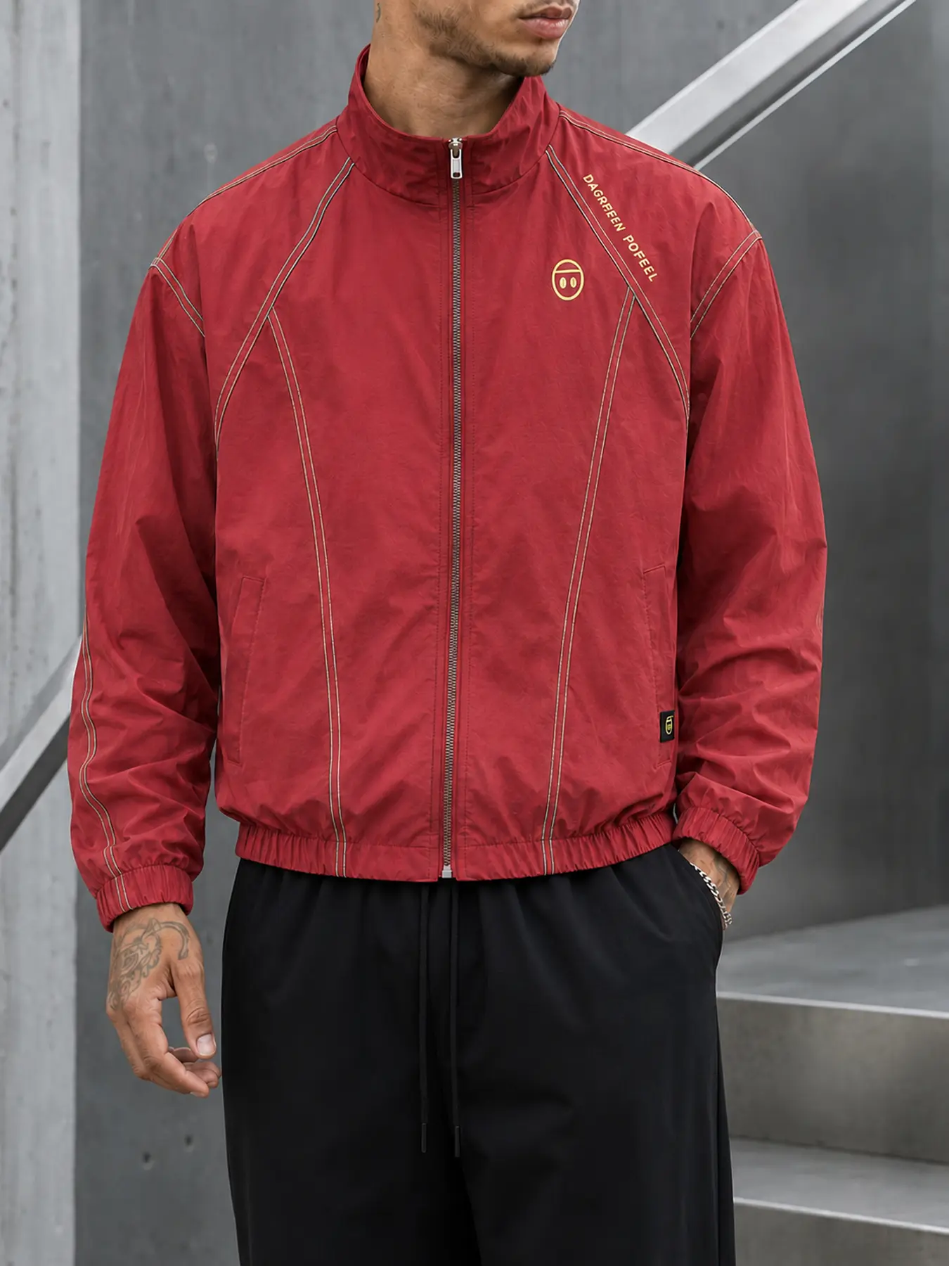 Men's Lightweight Track Jacket with Contrast Piping, Full Zip Stand Collar, Elastic Cuffs and Hem, Woven Windbreaker with Side Pockets, Relaxed Fit Retro Y2K Streetwear Outerwear for Casual Wear, Travel, Running, Workout, Spring and Fall, Daily City Style