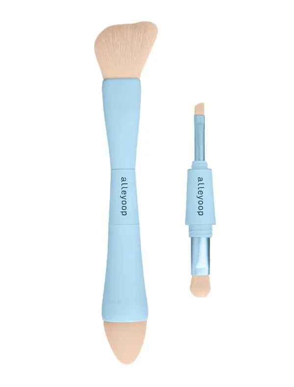 Multi-Tasker Makeup Brush