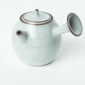 Master Wang Yunlong's Guan Kiln Side-Handle Teapot｜Crackle Glaze Elegance｜Oriental Aesthetic Handmade Gongfu Teaware