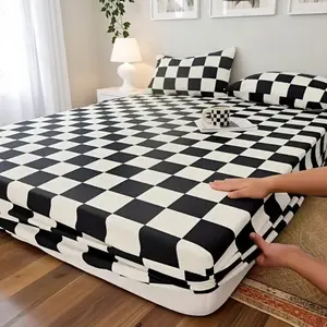 Classic black & white checkered geometric fitted sheet set. Multiple sizes, includes 1 fitted sheet + 2 pillowcases (no inserts). Modern, soft & breathable, ideal gift