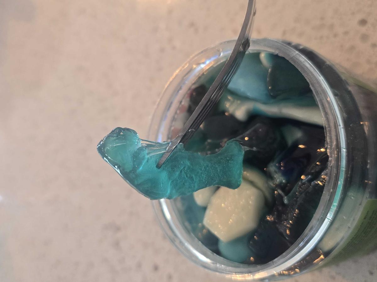 Item: Sour Blue Raz, 25 OZ