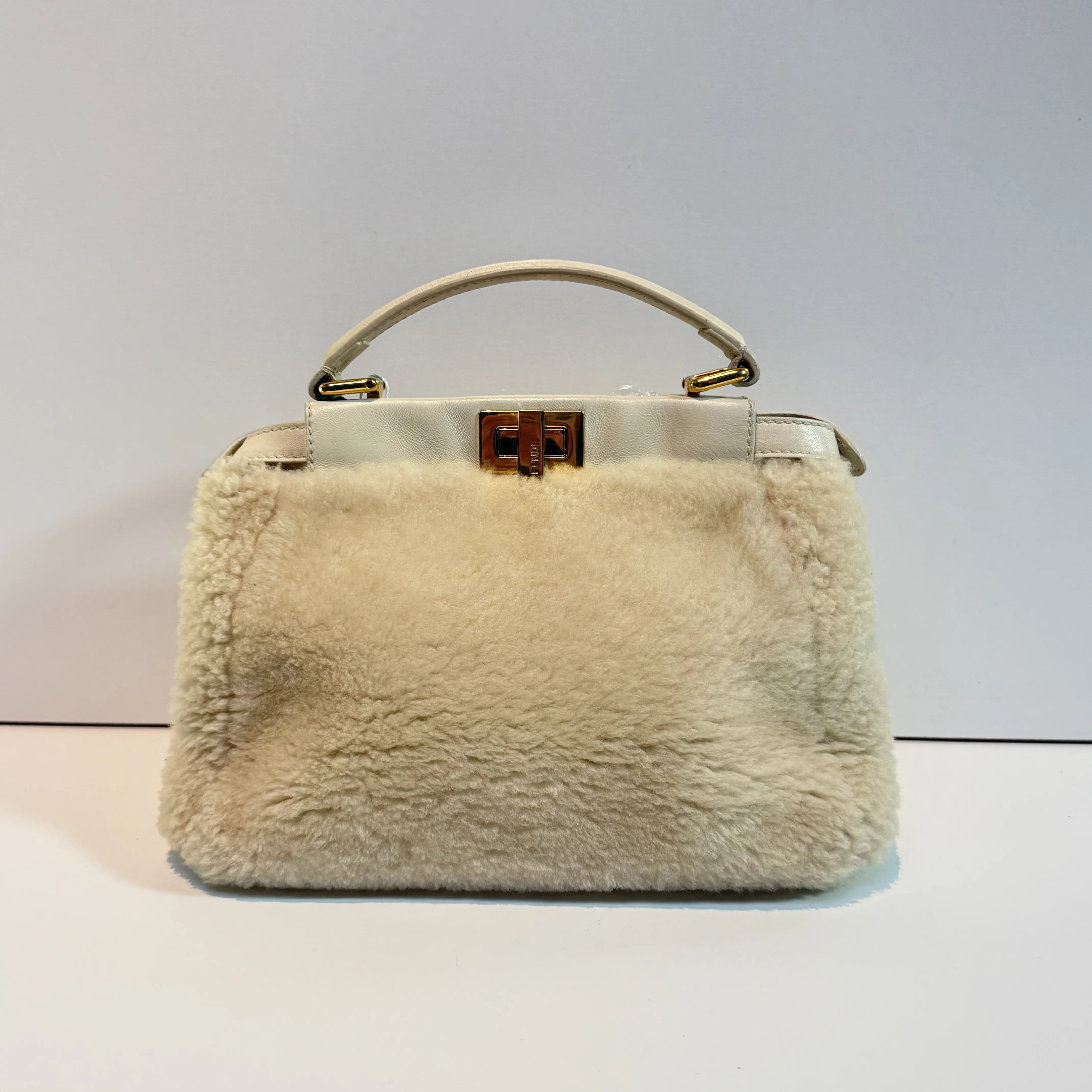 Pre-owned FENDI Shearling Crossbody Bags Peekaboo Small Bag – Cream / Ivory FD2TK