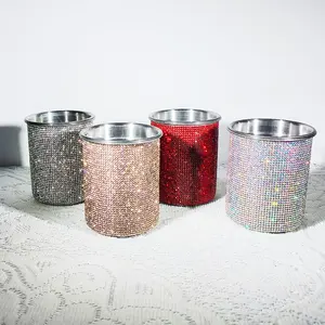 High-End Sparkling Diamond Car Ashtray, Luxurious Design for Vehicles, Perfect for Adding Elegance to Your Car Interior