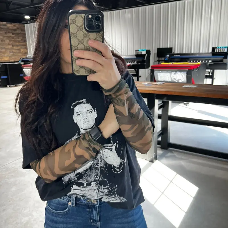 Presley black and white T-shirt sweatshirt Presley black and white T-shirt sweatshirt