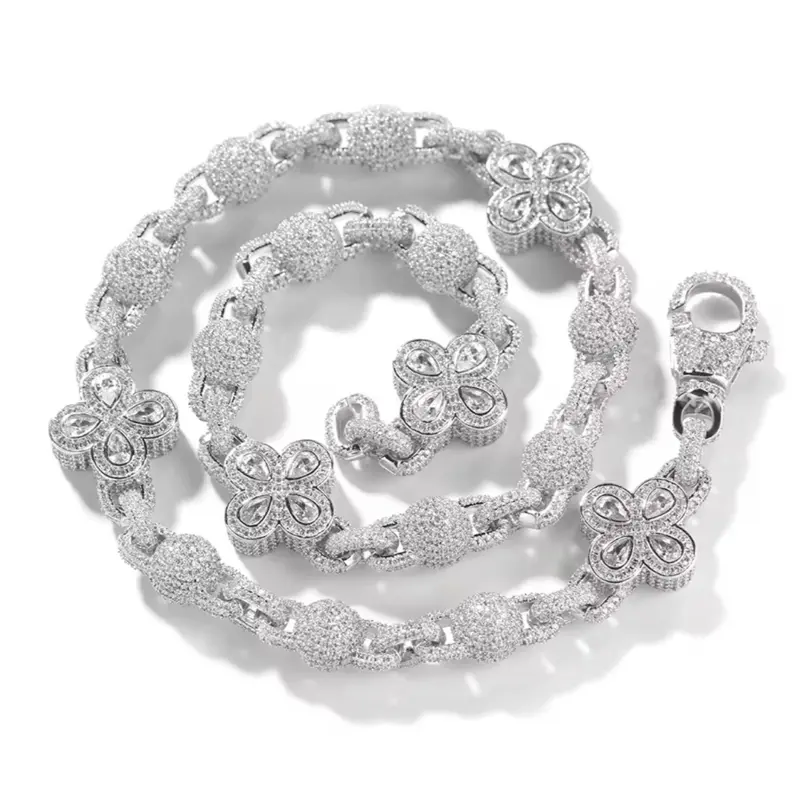 Clover- 18mm ball beaded four leaf clover chain