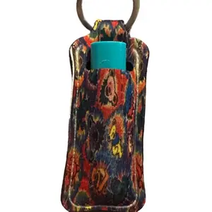 Dancing bears lip balm holder