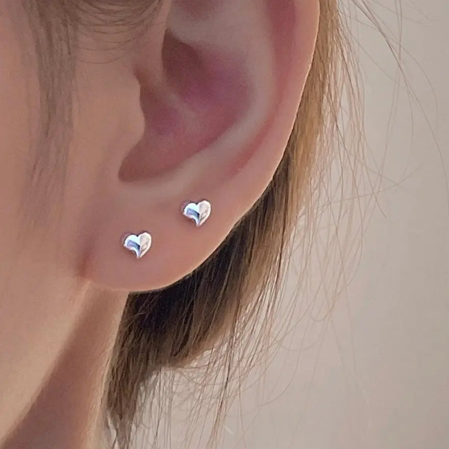 s925 sterling silver Heart Stud Earrings，Minimalist Simple Unique Earrings for galentine‘s party valentine’s day gift，fashion zirconia earrings，anniversary holiday jewelry，gift for women