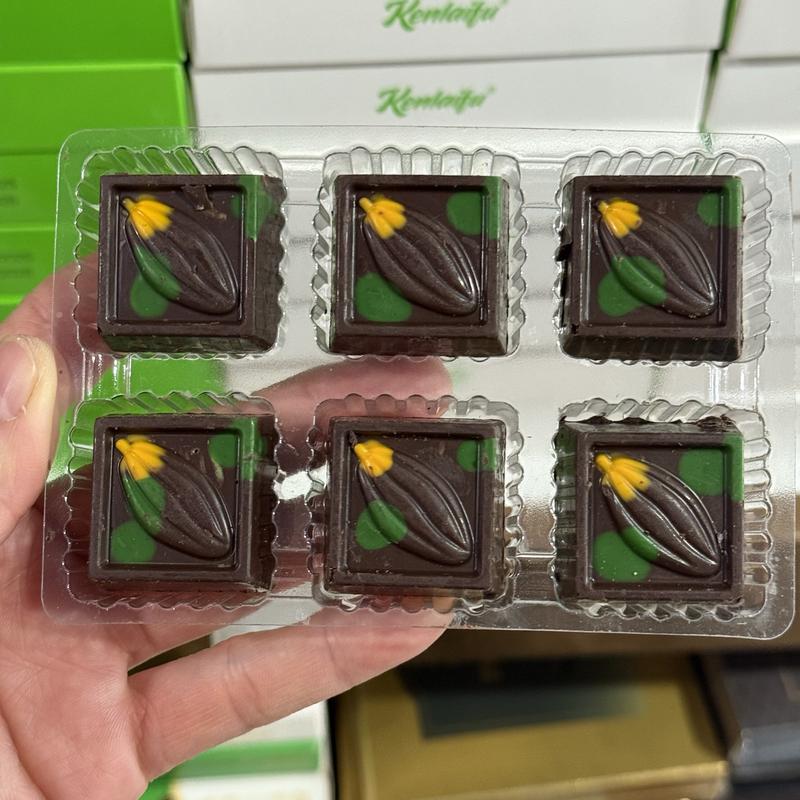 Kenlaifu Dubai Style Pistachio Chocolate 58% Cocoa Content Rich Nutty Irresistible Treat For Chocolate Lovers 70g Dessert Snack