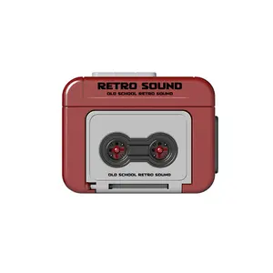 Creative Mini Tape Recorder Keychain - Retro Cassette Player Portable Keychain Gifts - Ornament for Backpacks, Handbags