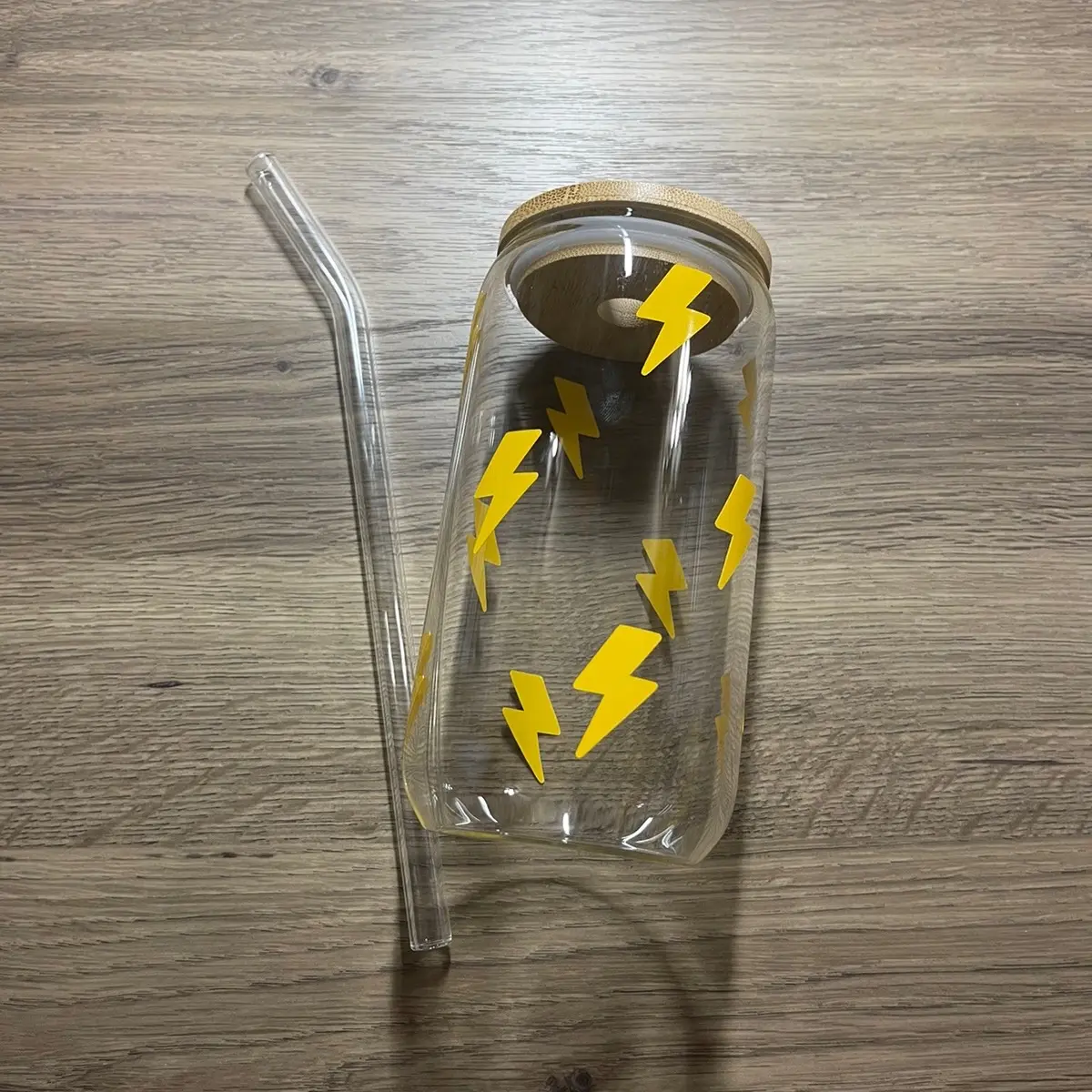 Yellow Lightening Bolt Beer Can Glaass with Bamboo Lid and Glass Straw